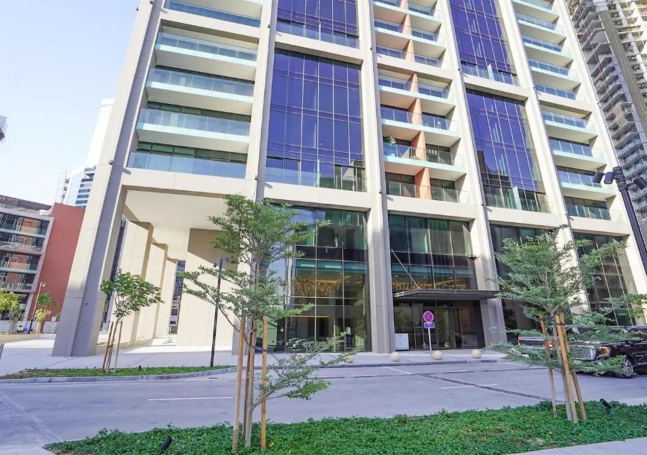 Bespoke Homes - Luxury 1br In High Floor With Stunning Canal Views Dubai